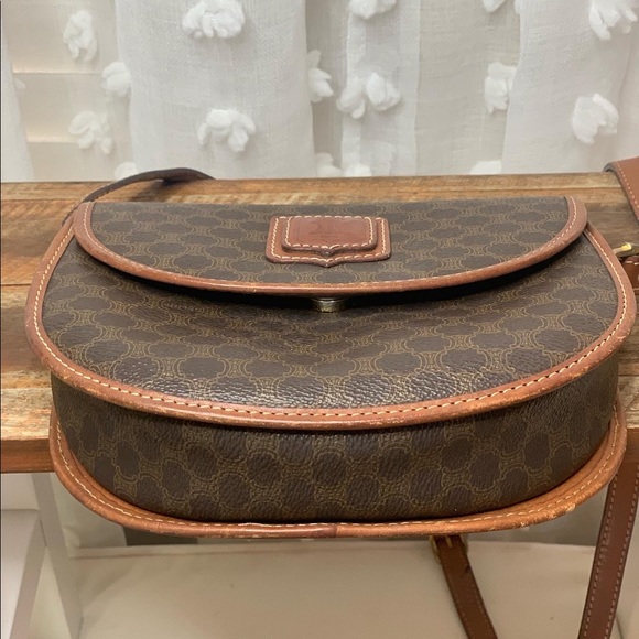 Vintage Celine Crossbody 100% Authentic - Picture 6 of 9